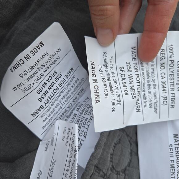 Pottery Barn 26x20 Gray Quilted Pillow Covers Shams. Lot Of 2 - Picture 5 of 7